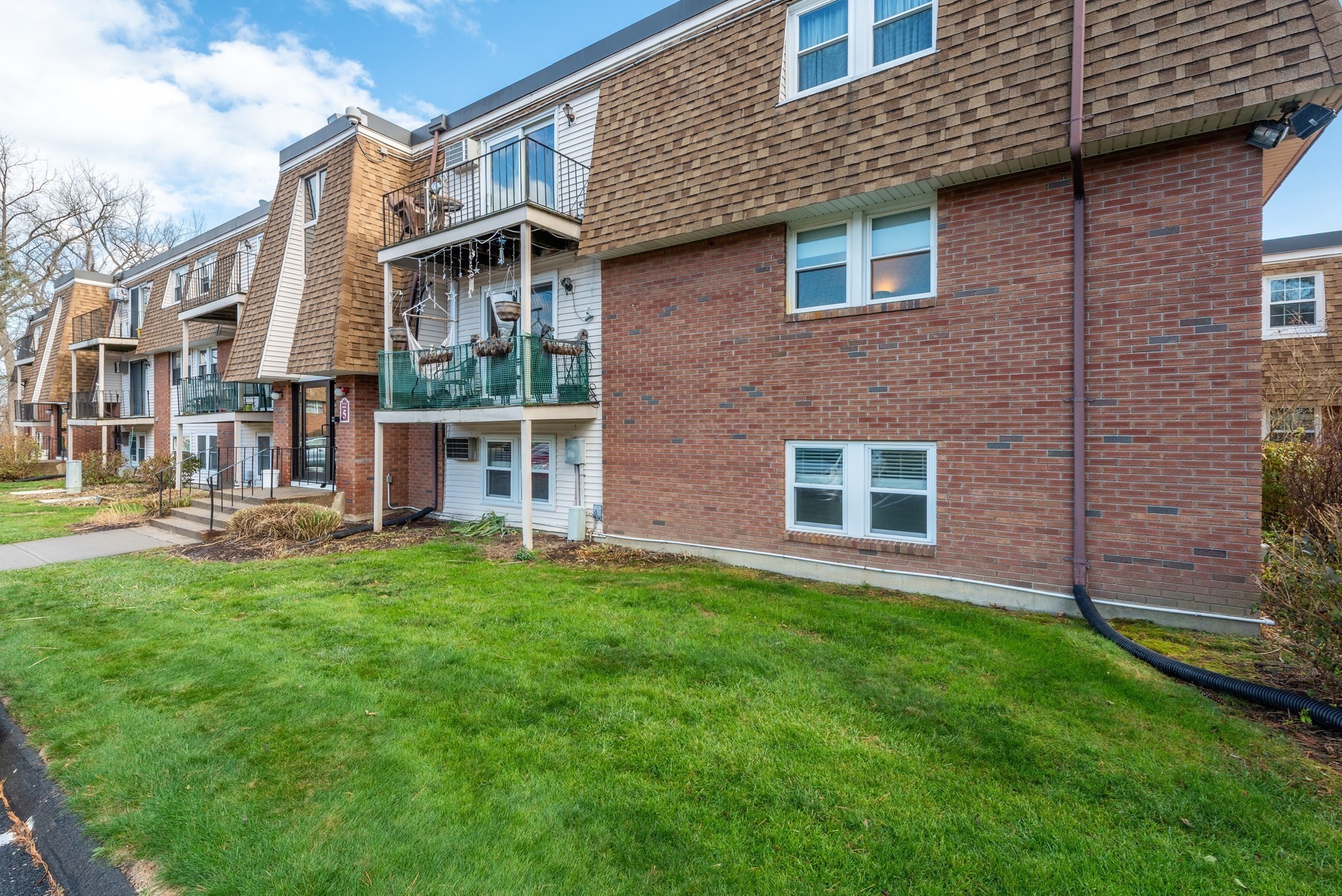 80 Damon Rd Unit 5104, Northampton, MA 01060 - Image 2