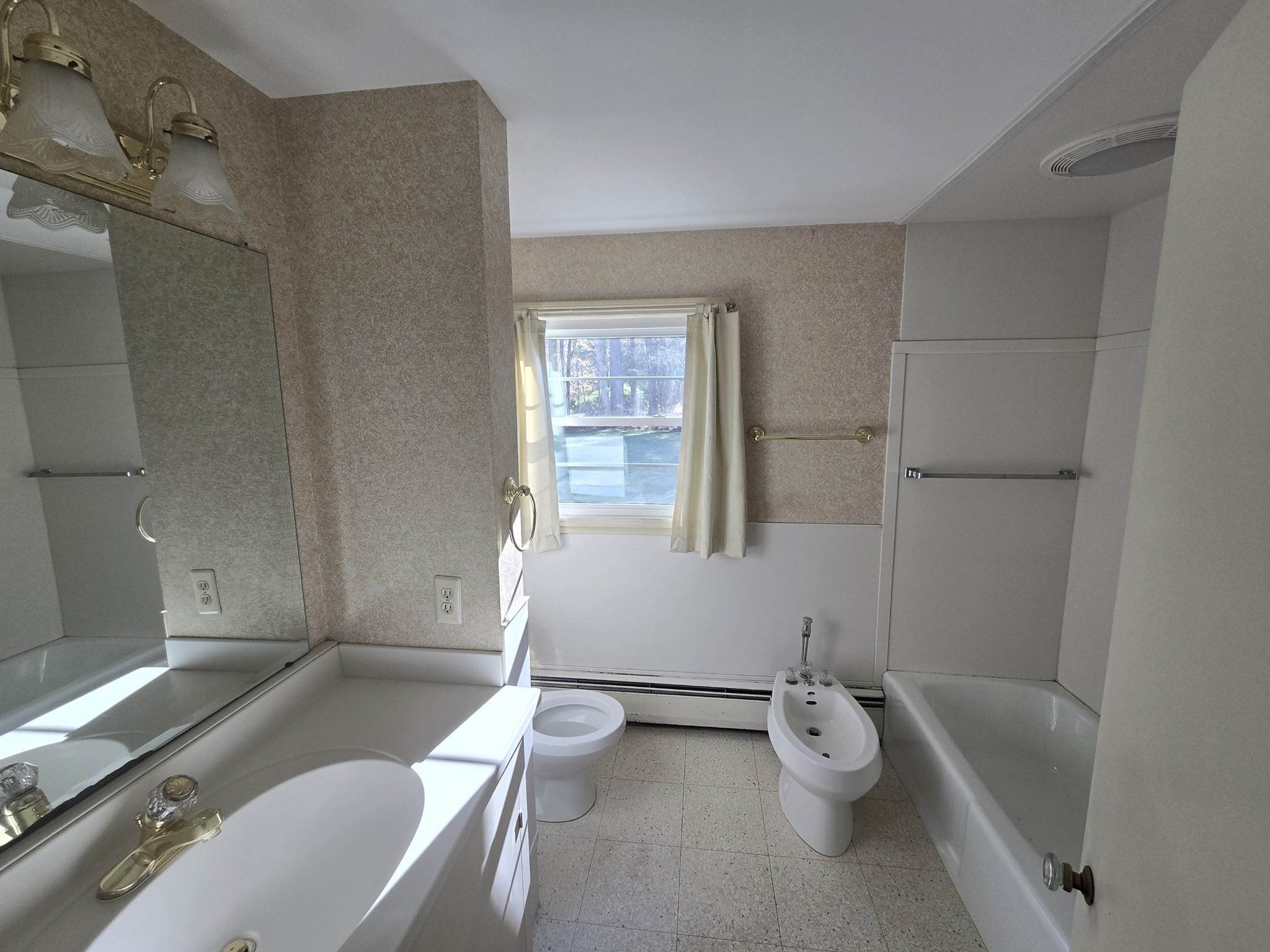 168 Twinbrooke Dr, Holden, MA 01520 - Image 16