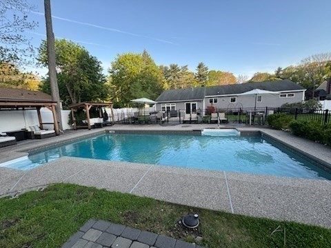 32 Lucerne Dr, Andover, MA 01810 - Image 36