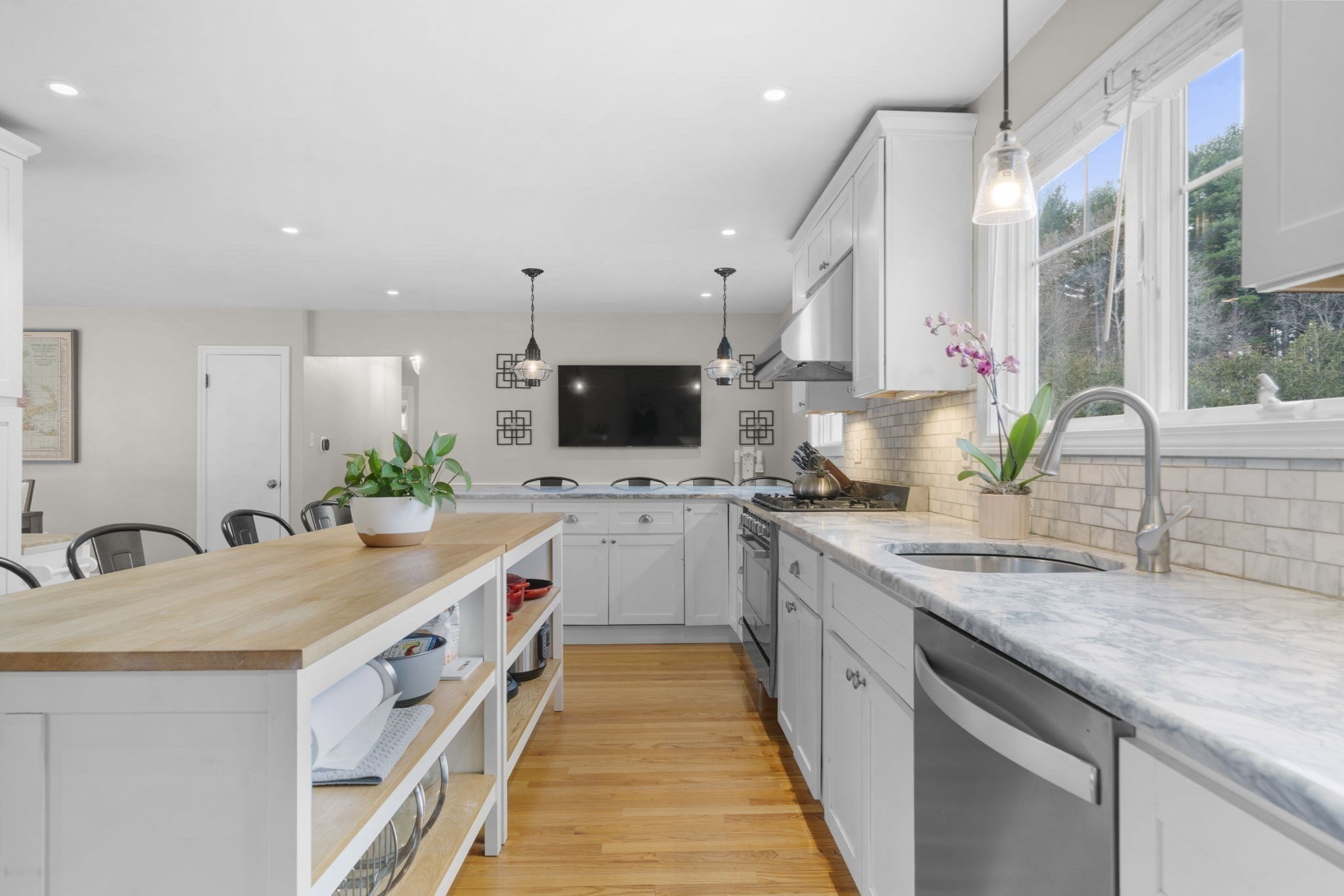 32 Lucerne Dr, Andover, MA 01810 - Image 6