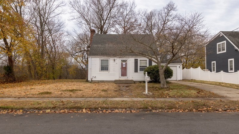 46 Roslyn Ave, Cranston, RI 02910 - Image 15