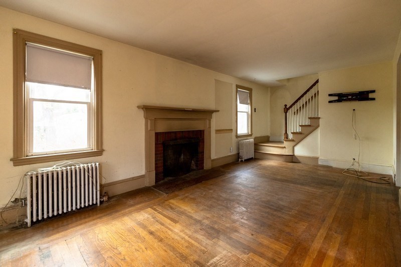 46 Roslyn Ave, Cranston, RI 02910 - Image 9