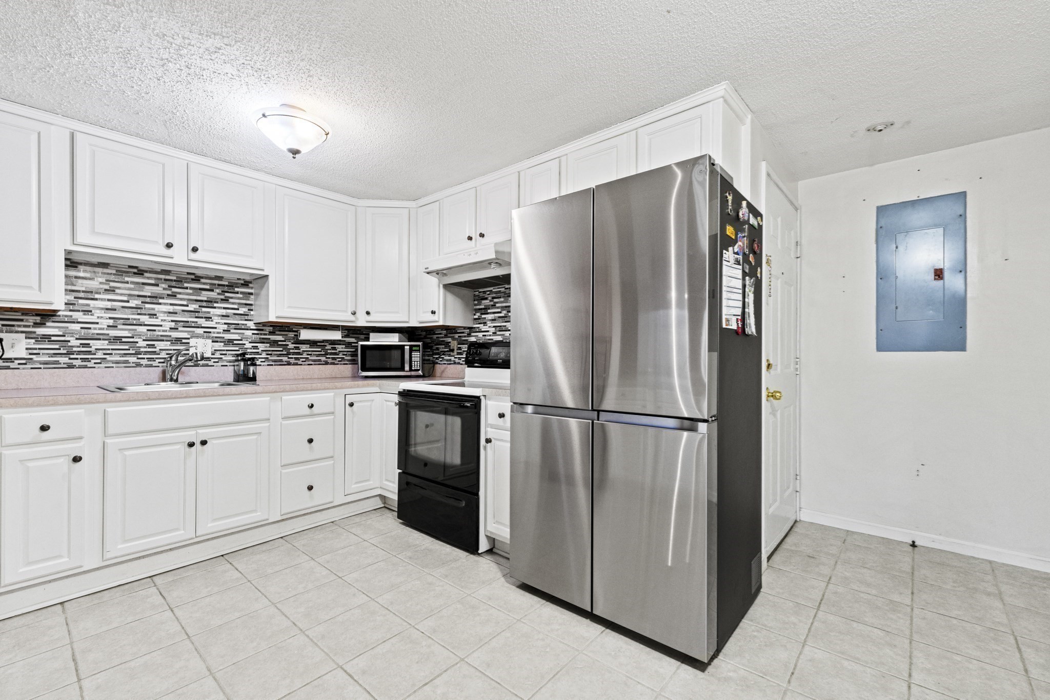 96 Old Colony Avenue Unit 202, Taunton, MA 02718 - Image 4