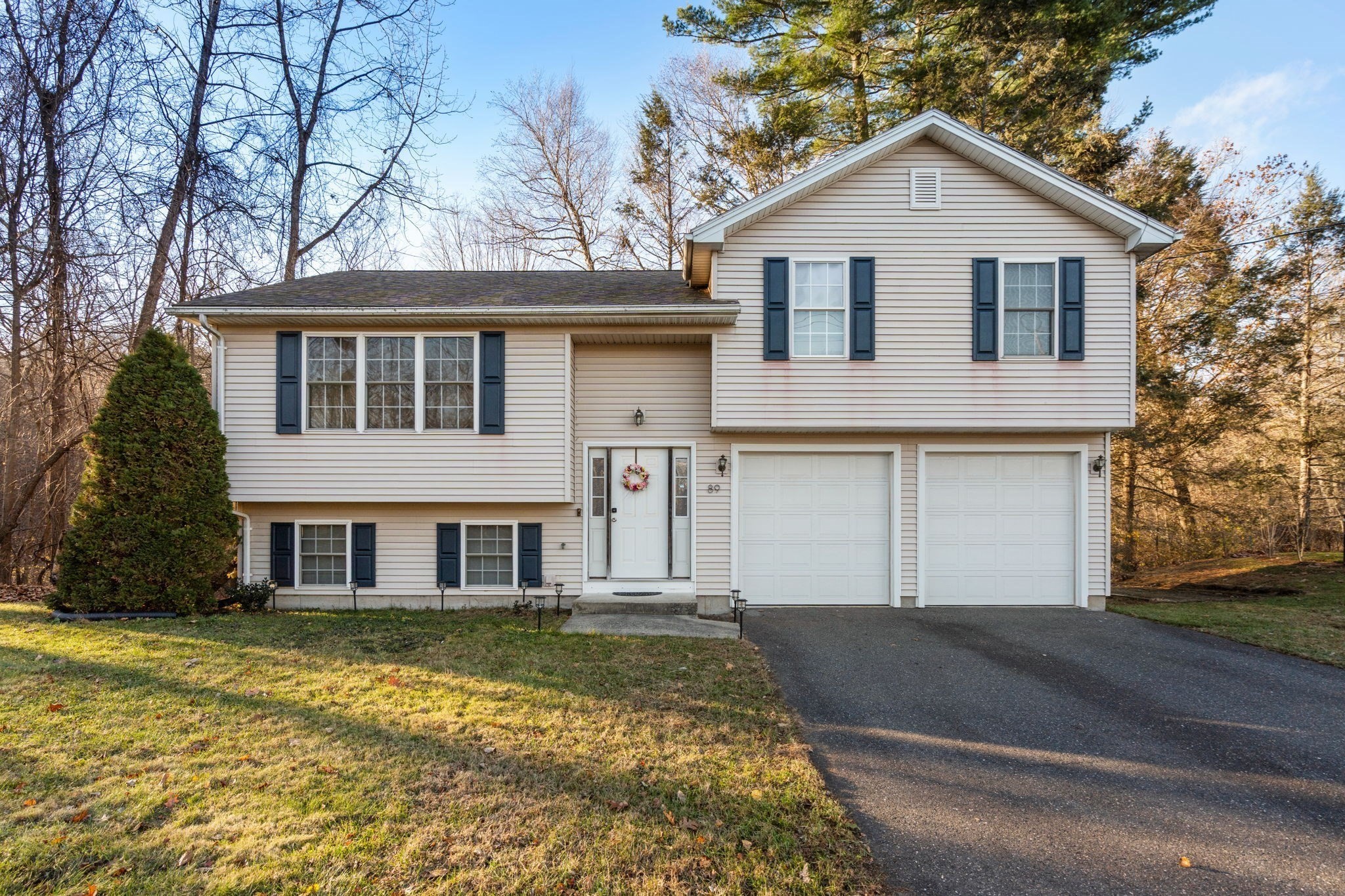 89 Jarvis Ave, Holyoke, MA 01040