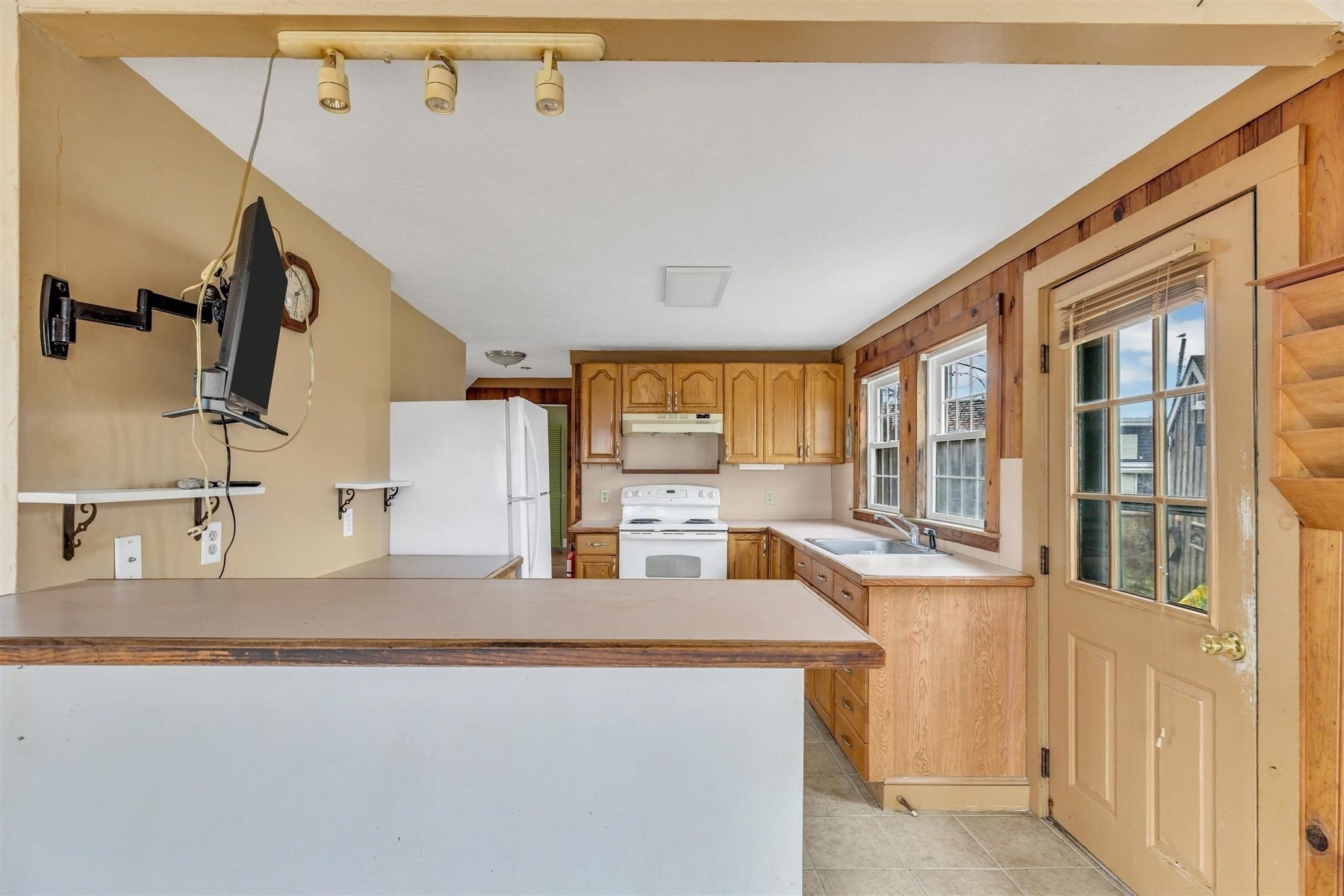 2 Freeman Avenue, Sandwich, MA 02563 - Image 13