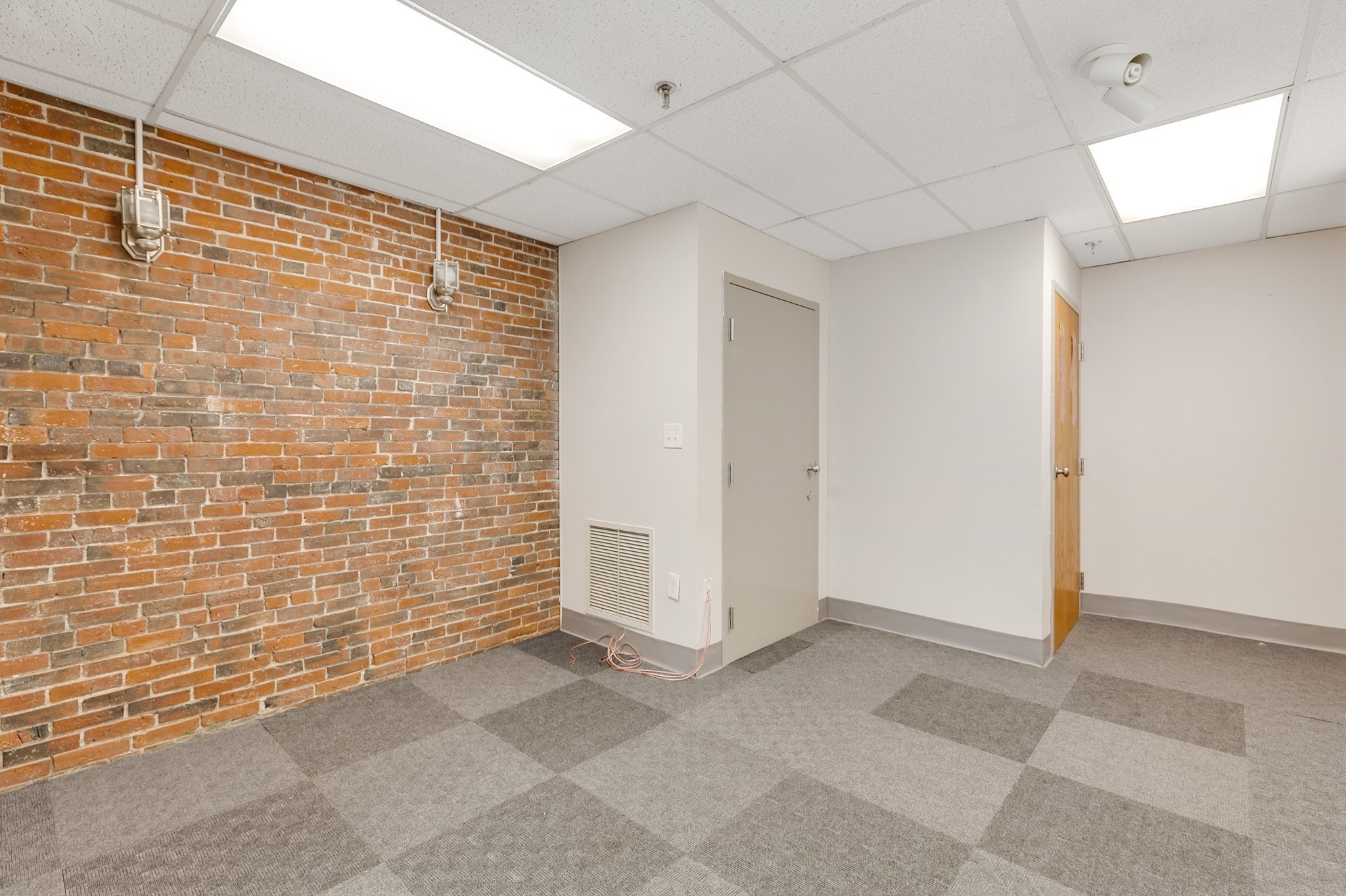 200 Lincoln Unit 401, Leather District, Boston, MA 02111 - Image 3
