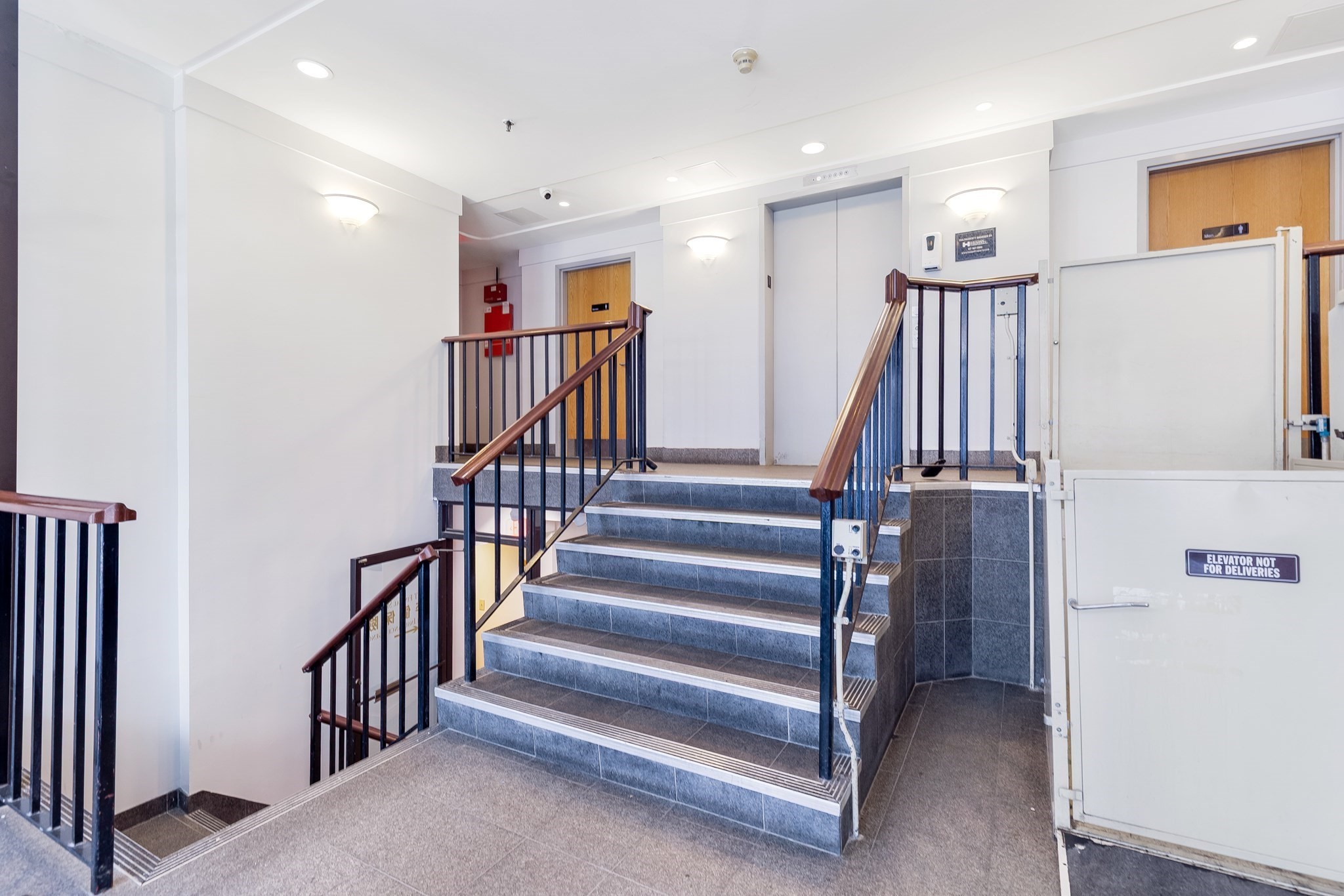 200 Lincoln Unit 401, Leather District, Boston, MA 02111 - Image 10