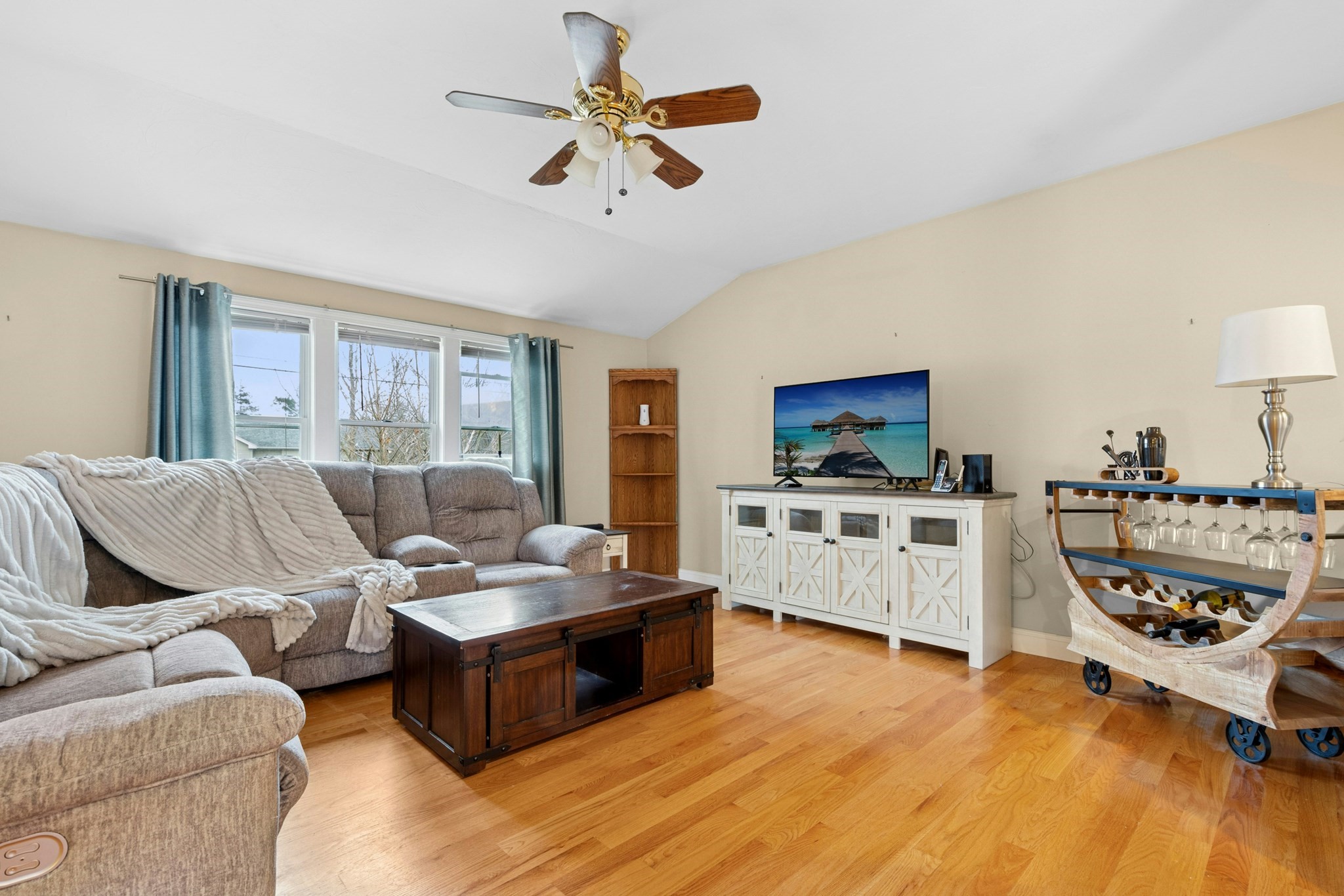 252 Pleasantdale Rd, Rutland, MA 01543 - Image 6