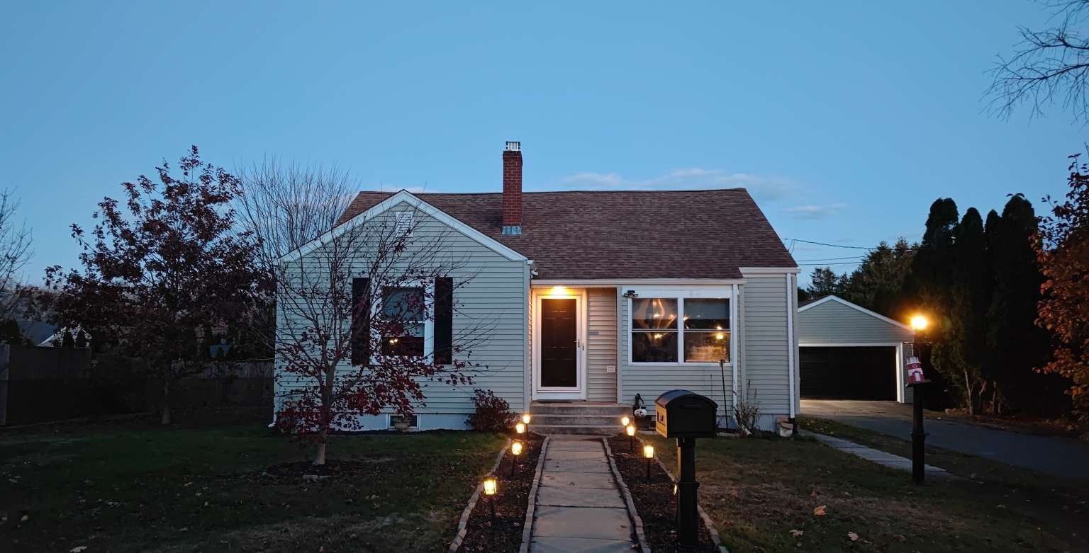 27 Suffolk Ave, Dartmouth, MA 02747 - Image 2