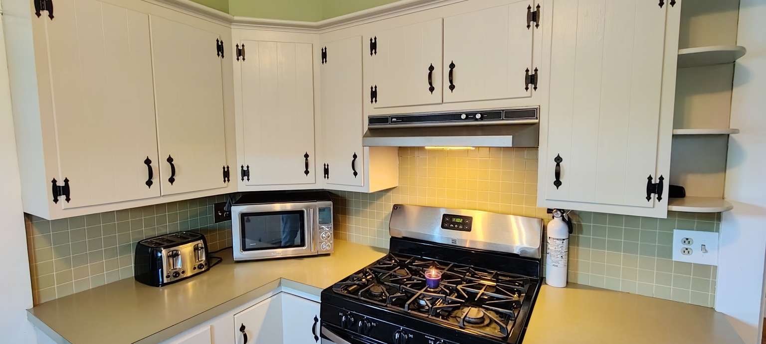 27 Suffolk Ave, Dartmouth, MA 02747 - Image 5