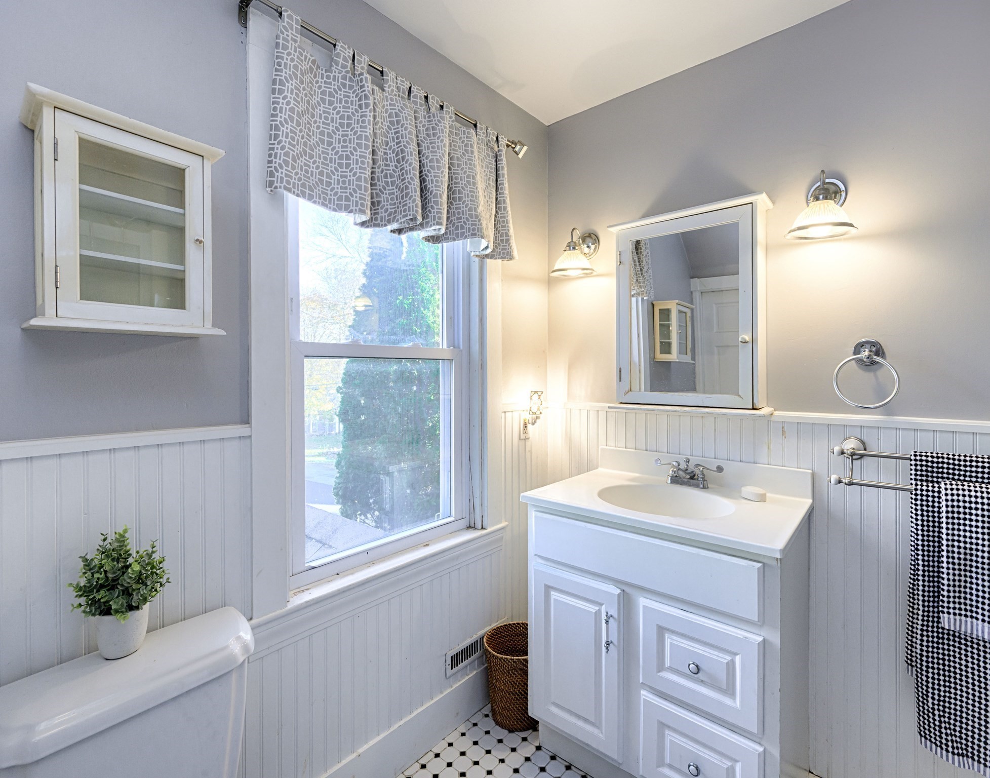 31 Marion St, Natick, MA 01760 - Image 28