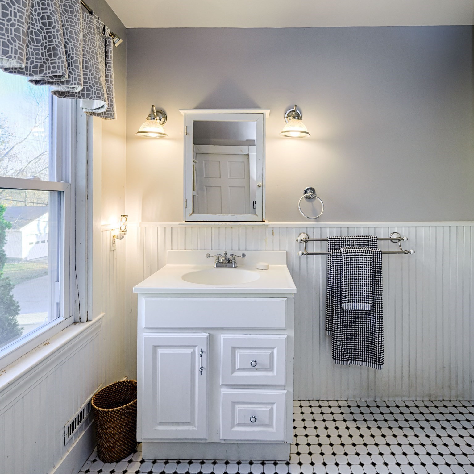 31 Marion St, Natick, MA 01760 - Image 29