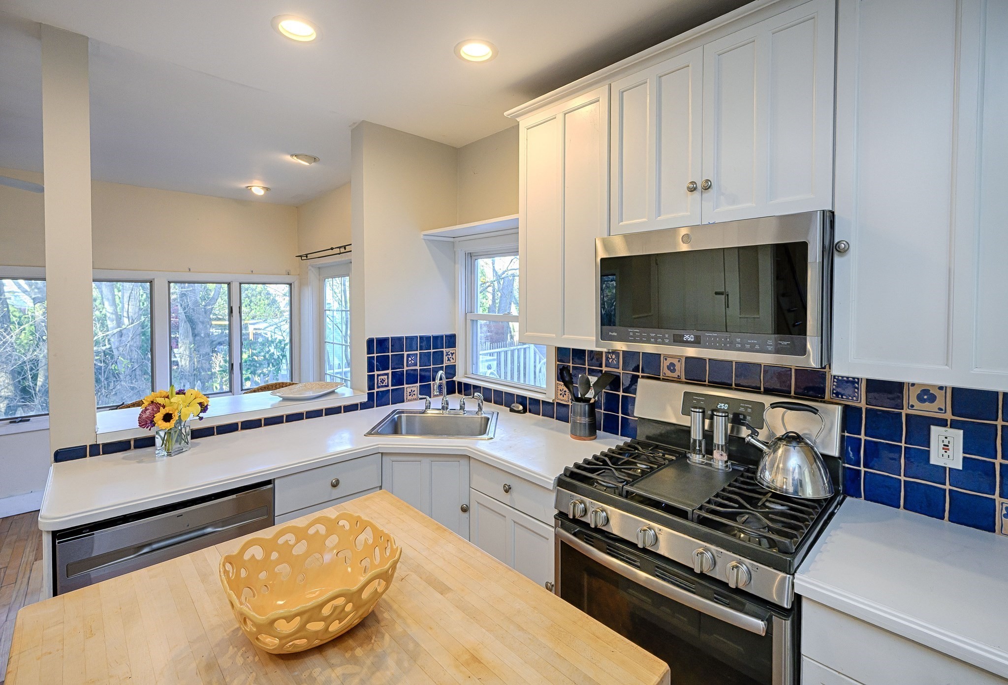 31 Marion St, Natick, MA 01760 - Image 8