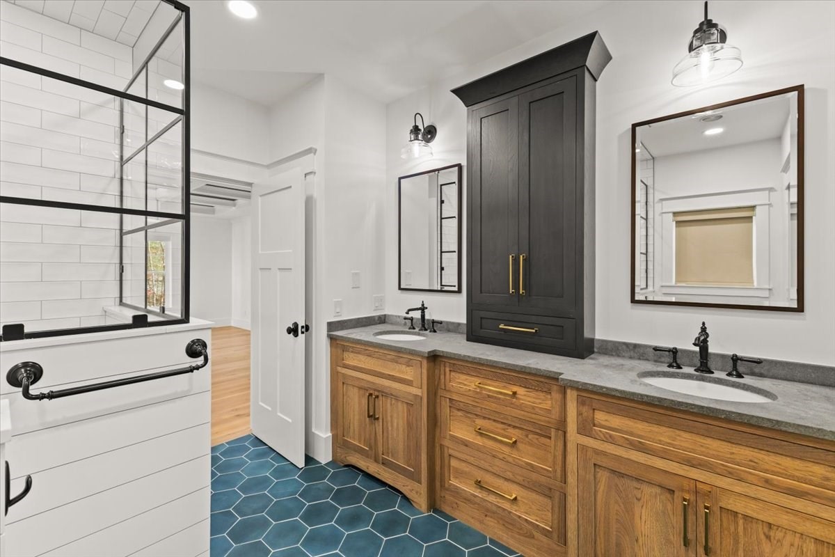 10 Westbury Rd, Brockton, MA 02301 - Image 32