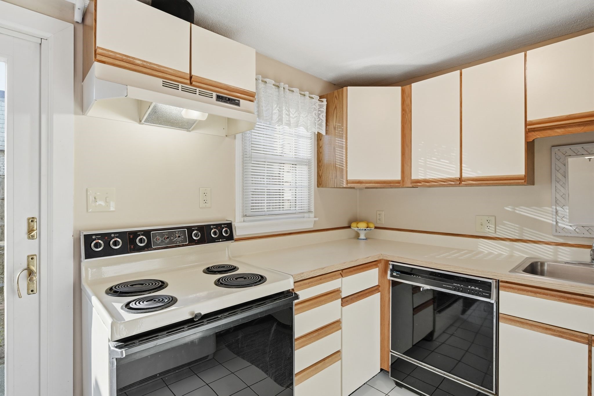 37 Corey Colonial Unit 37, Agawam, MA 01001 - Image 12