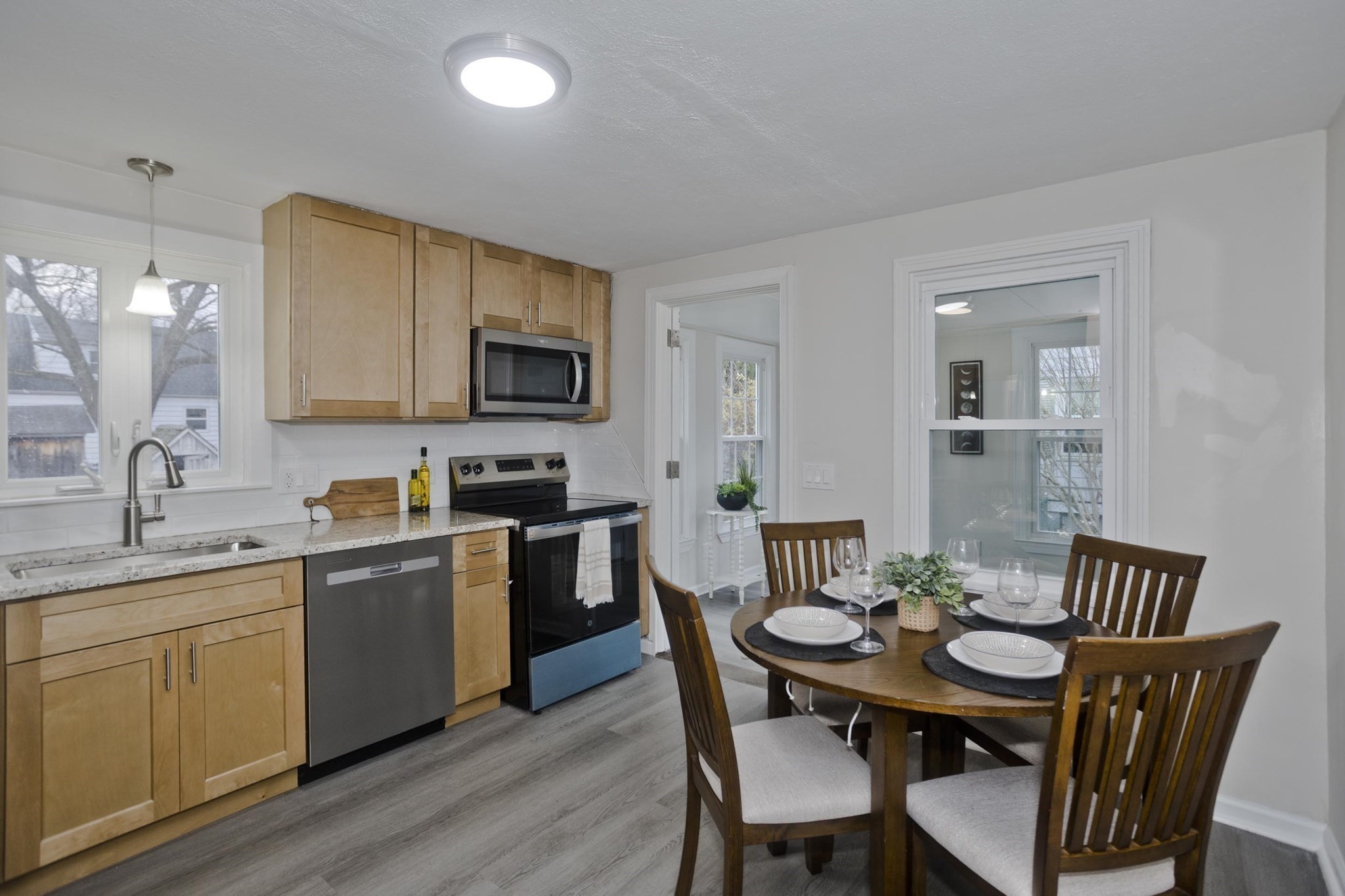 99 Massreco St, Springfield, MA 01109 - Image 9