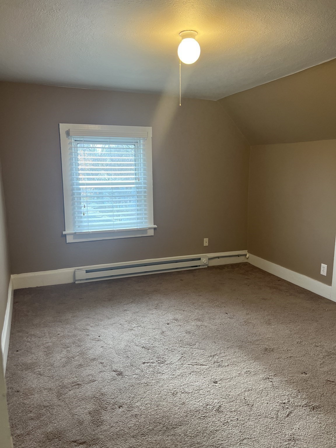 583 McKinstry Avenue, Chicopee, MA 01020 - Image 17