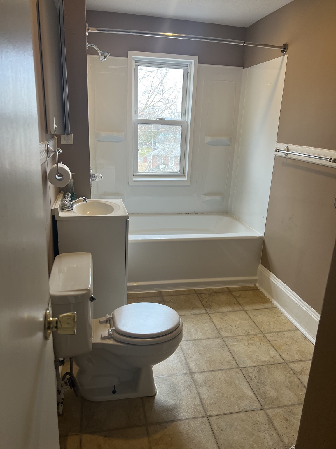 583 McKinstry Avenue, Chicopee, MA 01020 - Image 5