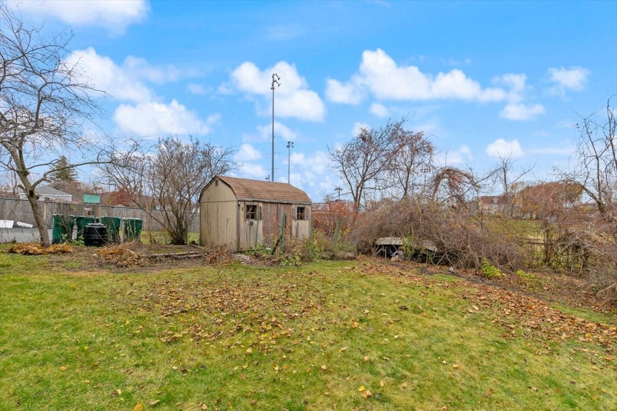 86 Laurel Street, Lynn, MA 01905 - Image 40