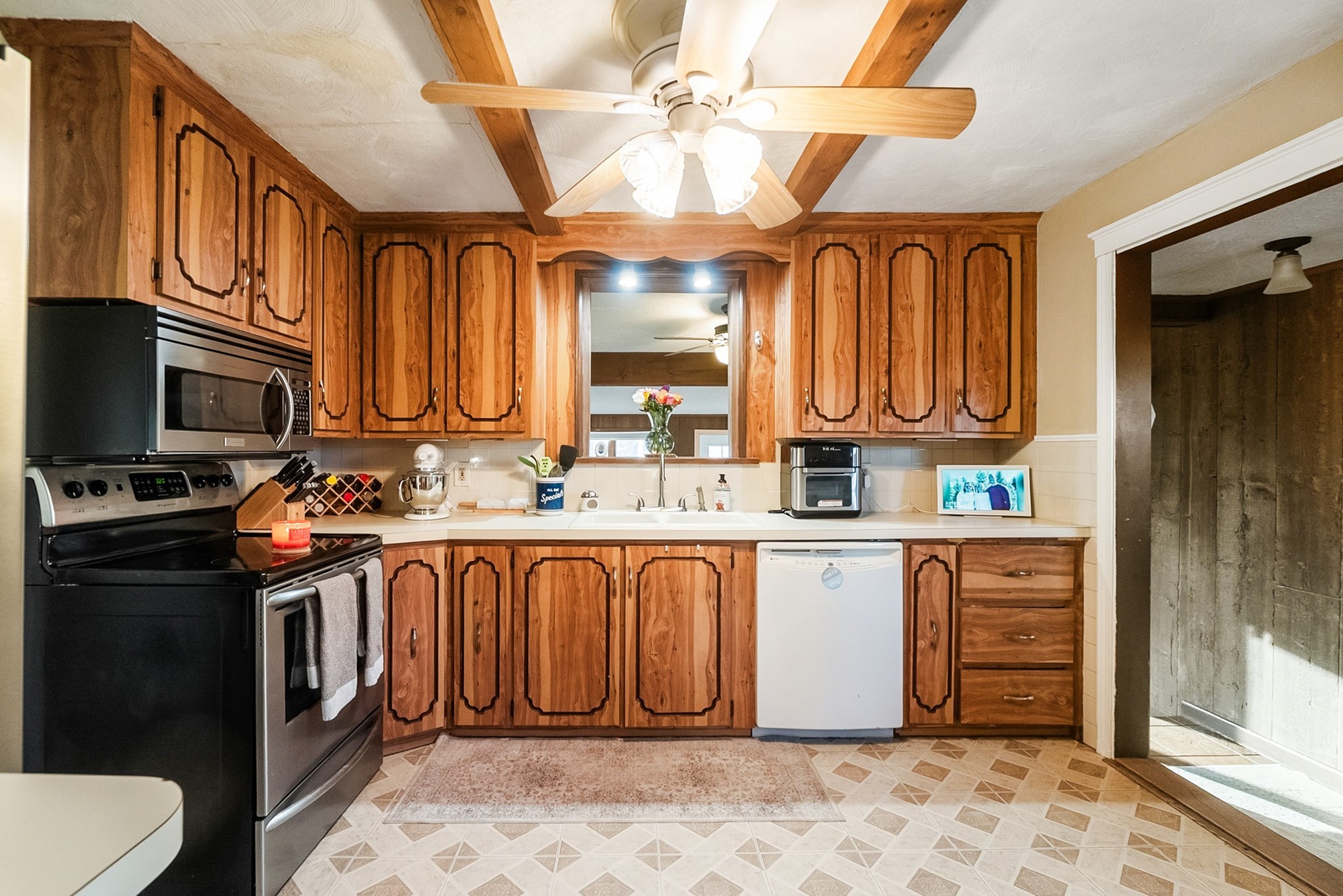 74 Oregon St, Springfield, MA 01118 - Image 12