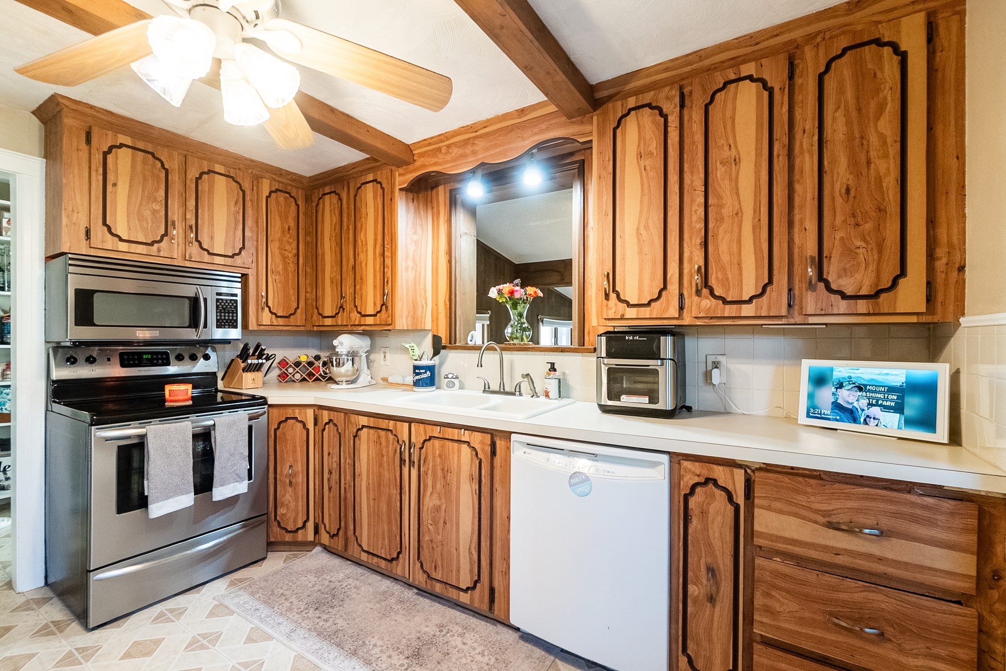 74 Oregon St, Springfield, MA 01118 - Image 10