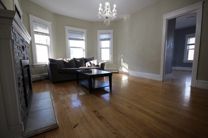 82 Green Hill Pkwy, Worcester, MA 01605 - Image 22