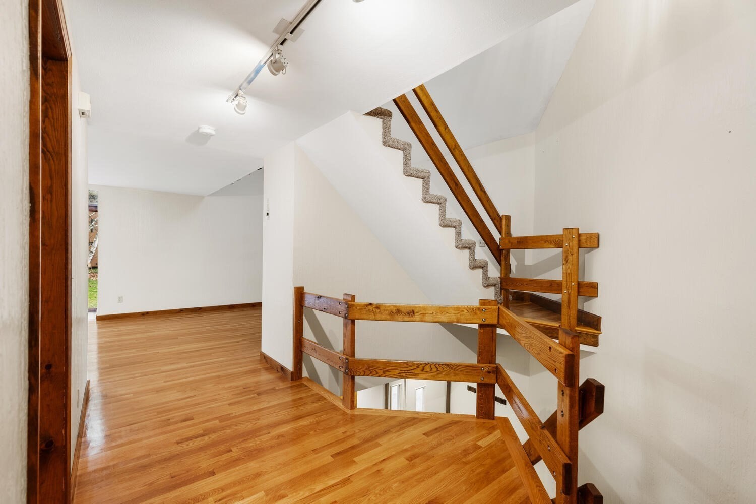 16 W Parish Court Unit 16, Haverhill, MA 01830 - Image 12