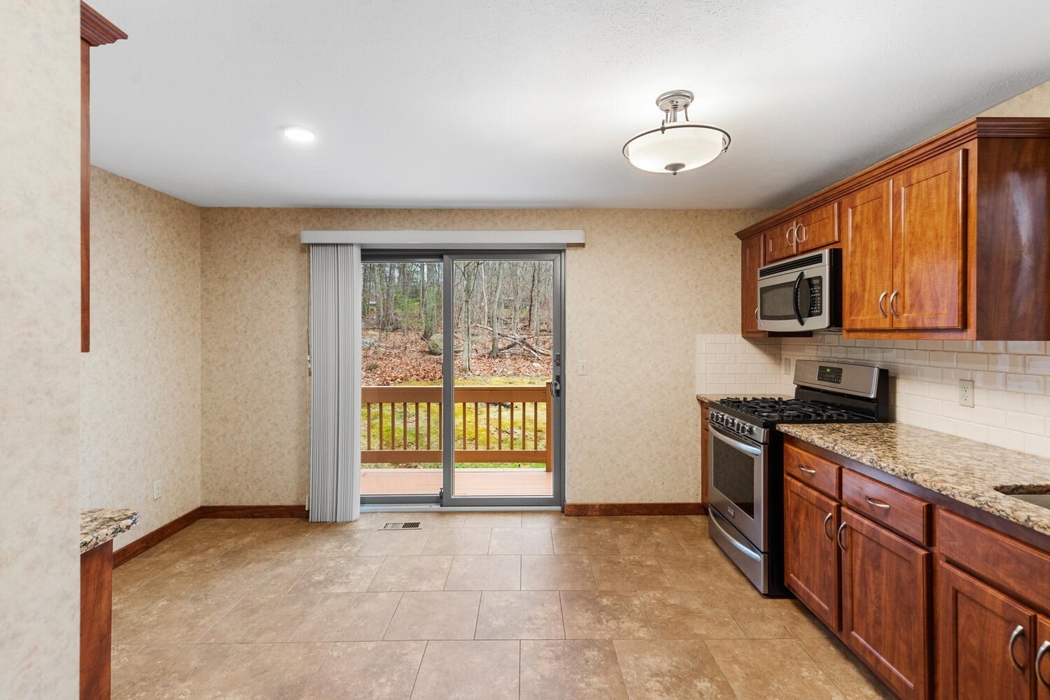 16 W Parish Court Unit 16, Haverhill, MA 01830 - Image 14