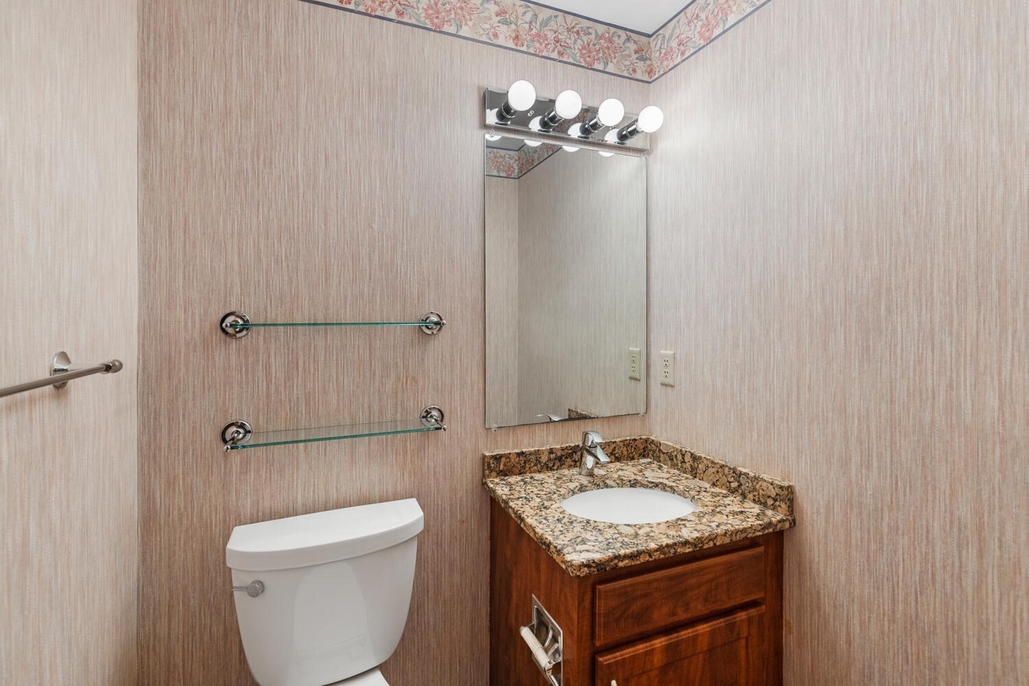 16 W Parish Court Unit 16, Haverhill, MA 01830 - Image 19