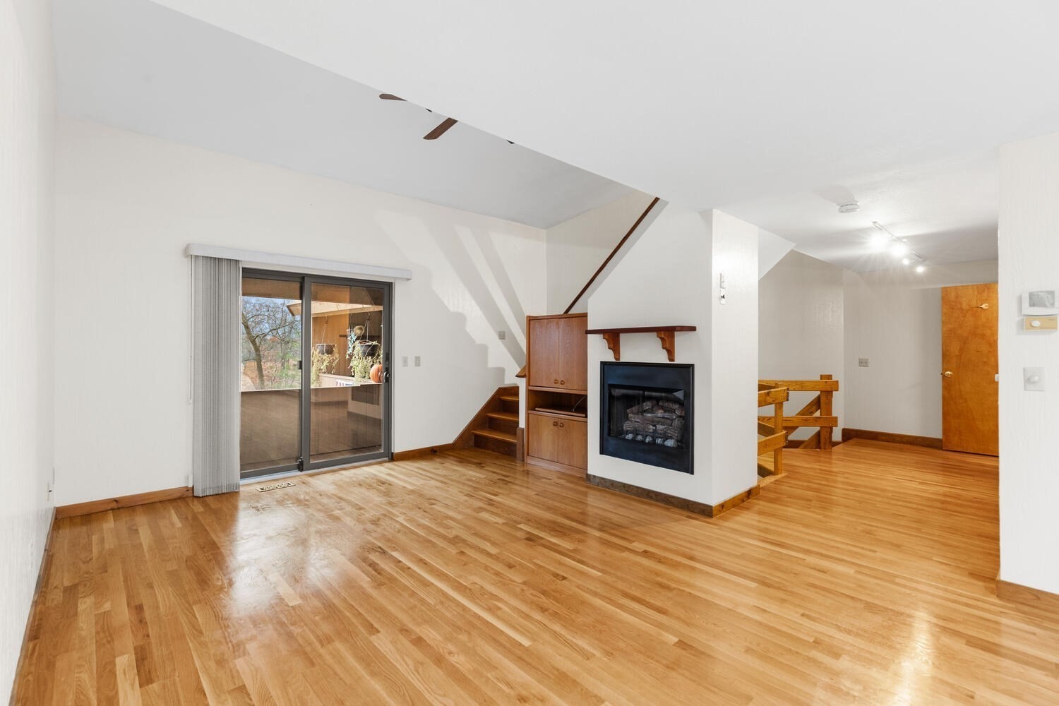 16 W Parish Court Unit 16, Haverhill, MA 01830 - Image 6