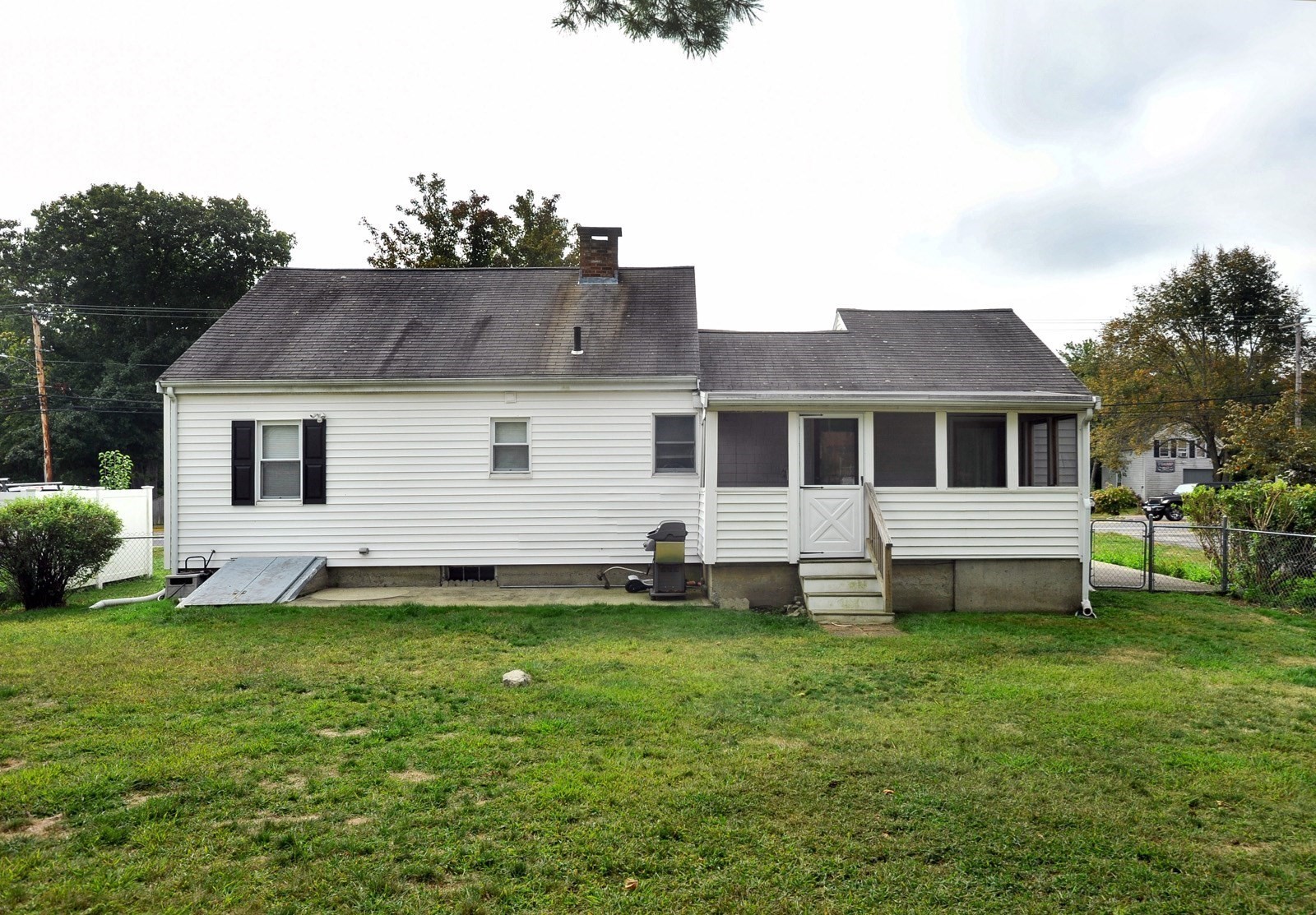 376 Pleasant  Street, Weymouth, MA 02190 - Image 22