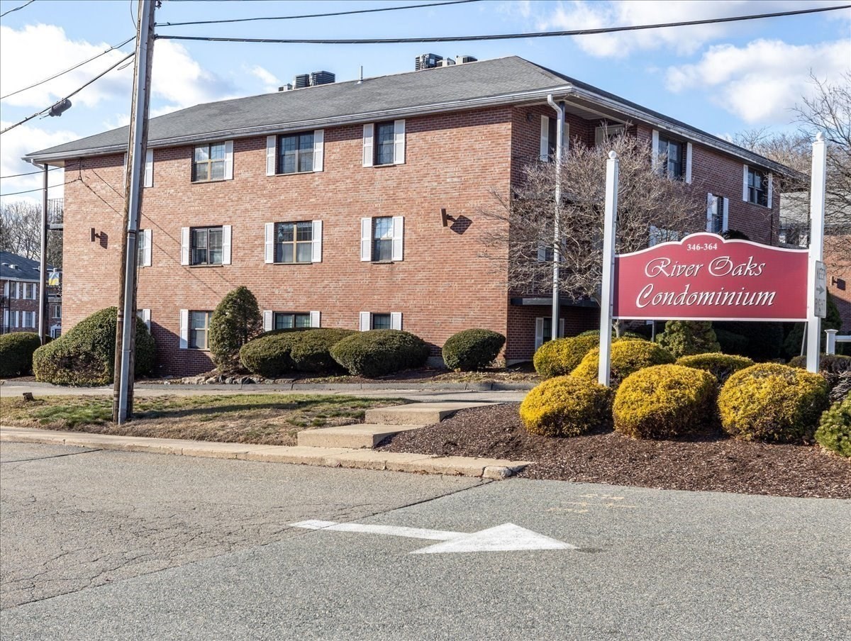 360 Neponset Street Unit 702, Canton, MA 02021