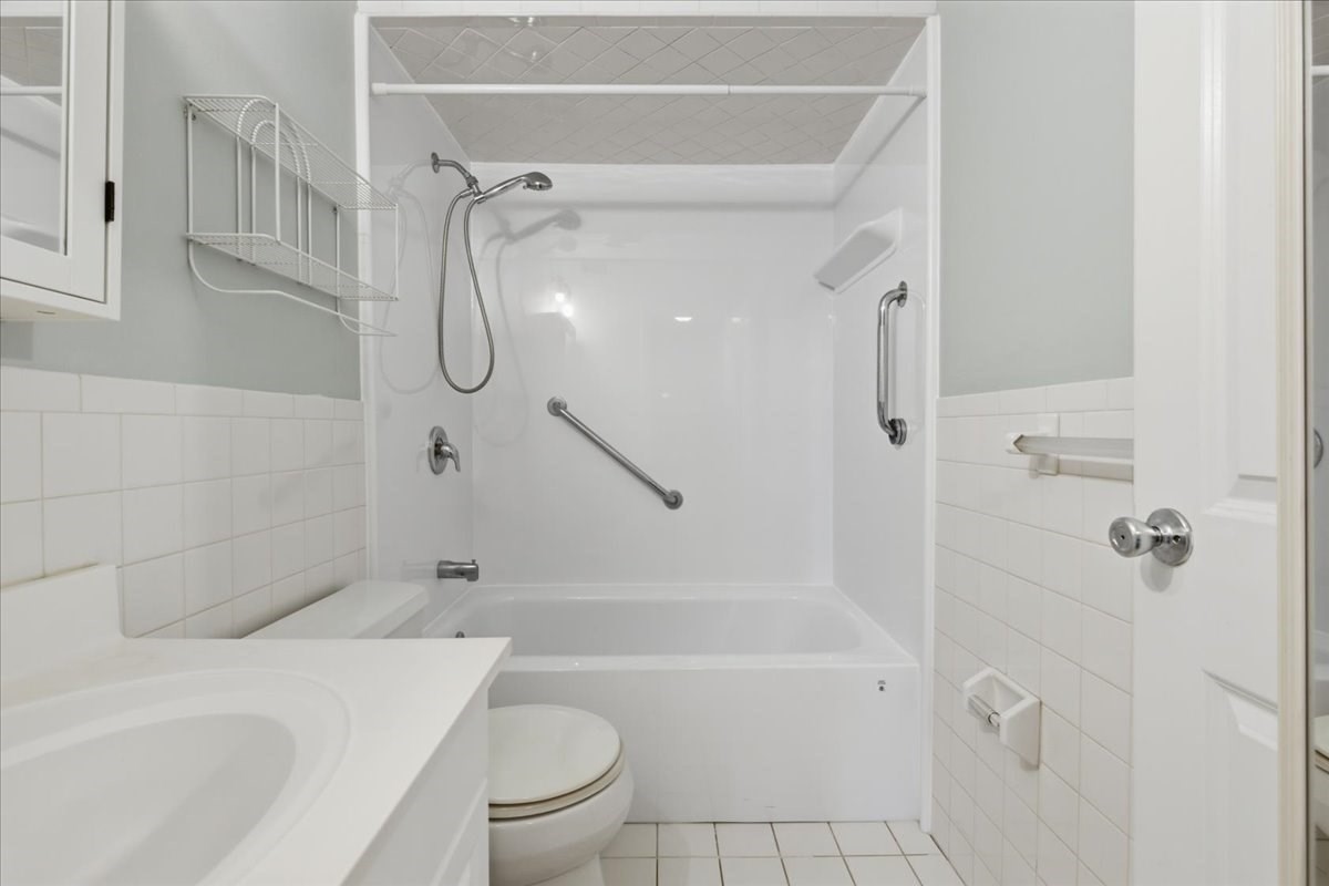 360 Neponset Street Unit 702, Canton, MA 02021 - Image 15