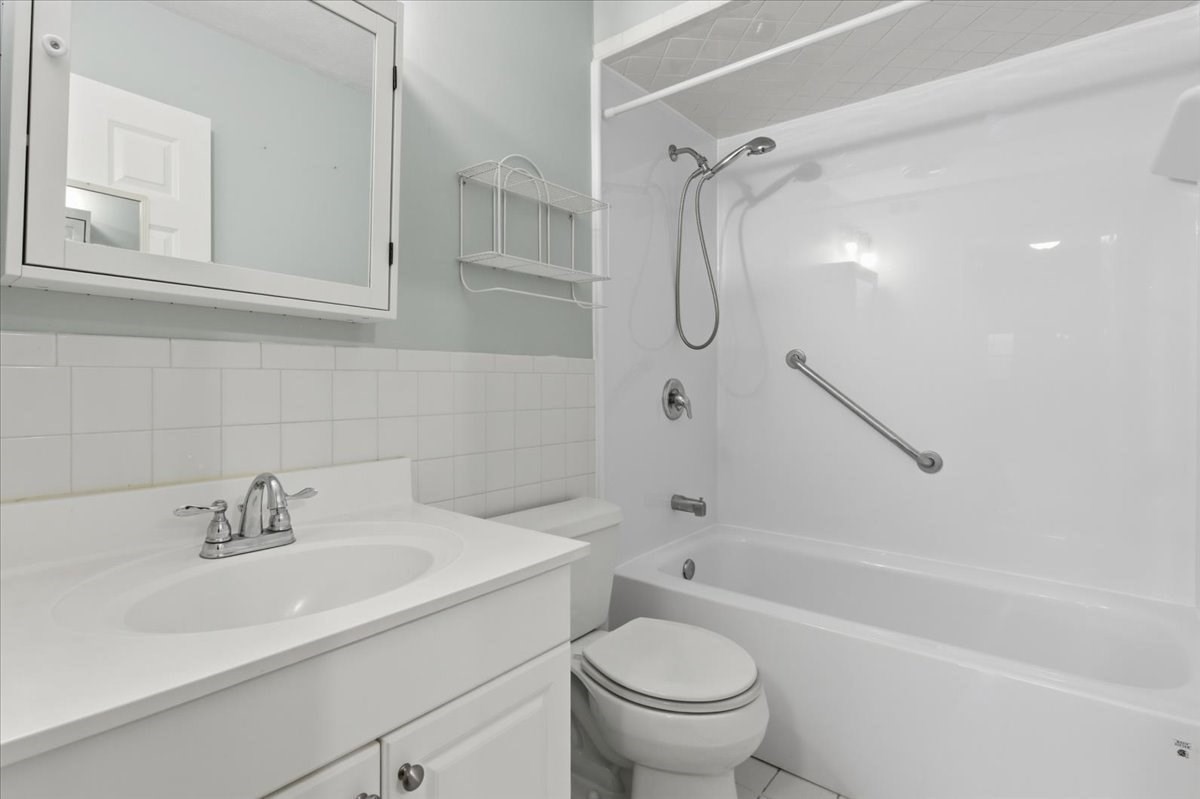 360 Neponset Street Unit 702, Canton, MA 02021 - Image 16