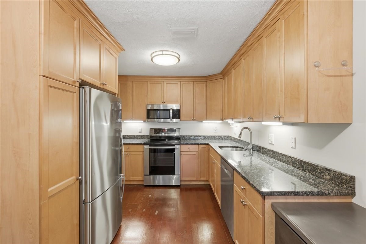 360 Neponset Street Unit 702, Canton, MA 02021 - Image 6