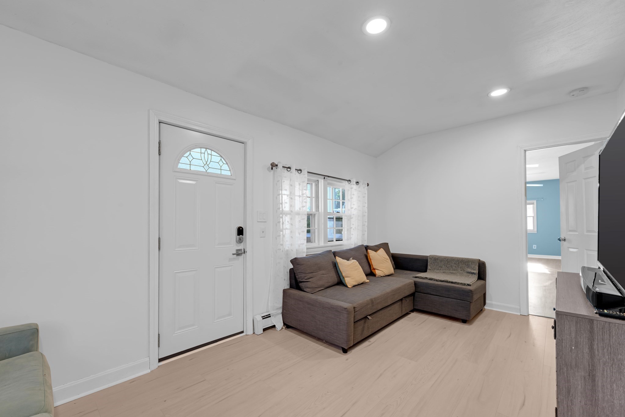 68 Upland Rd, Marlborough, MA 01752 - Image 7