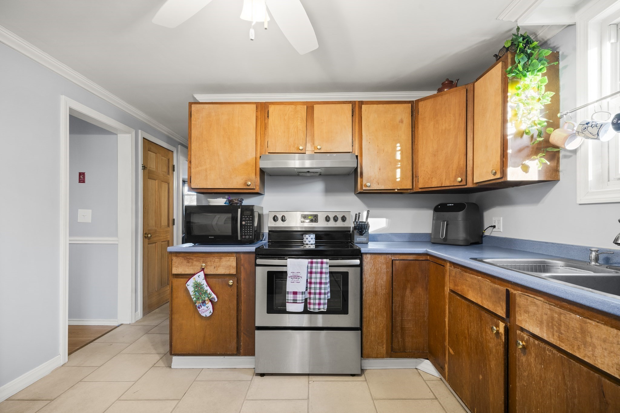 103 Lauzier Ter, Chicopee, MA 01020 - Image 6