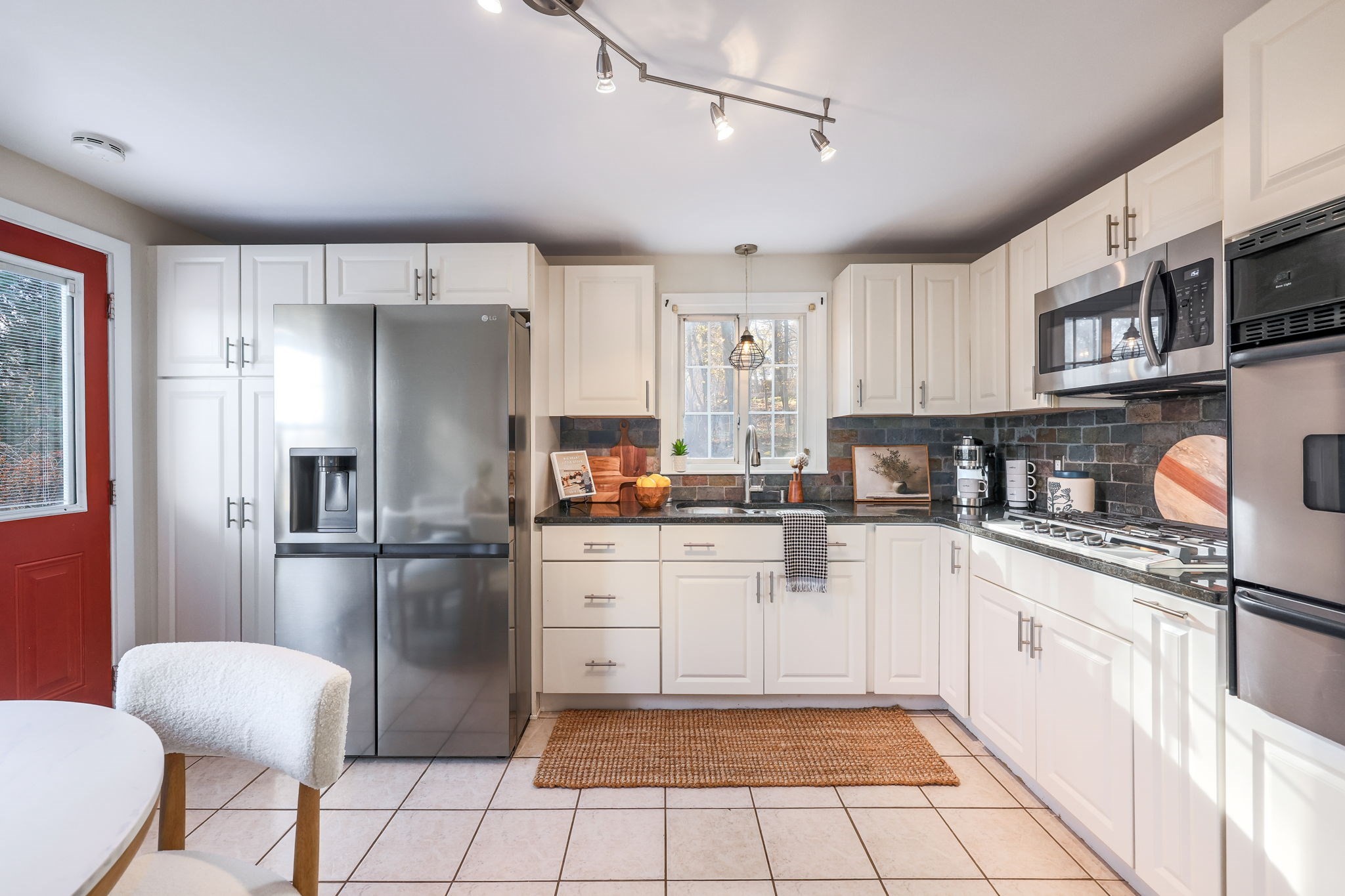 304 Saint Nicholas Ave, Worcester, MA 01606 - Image 15