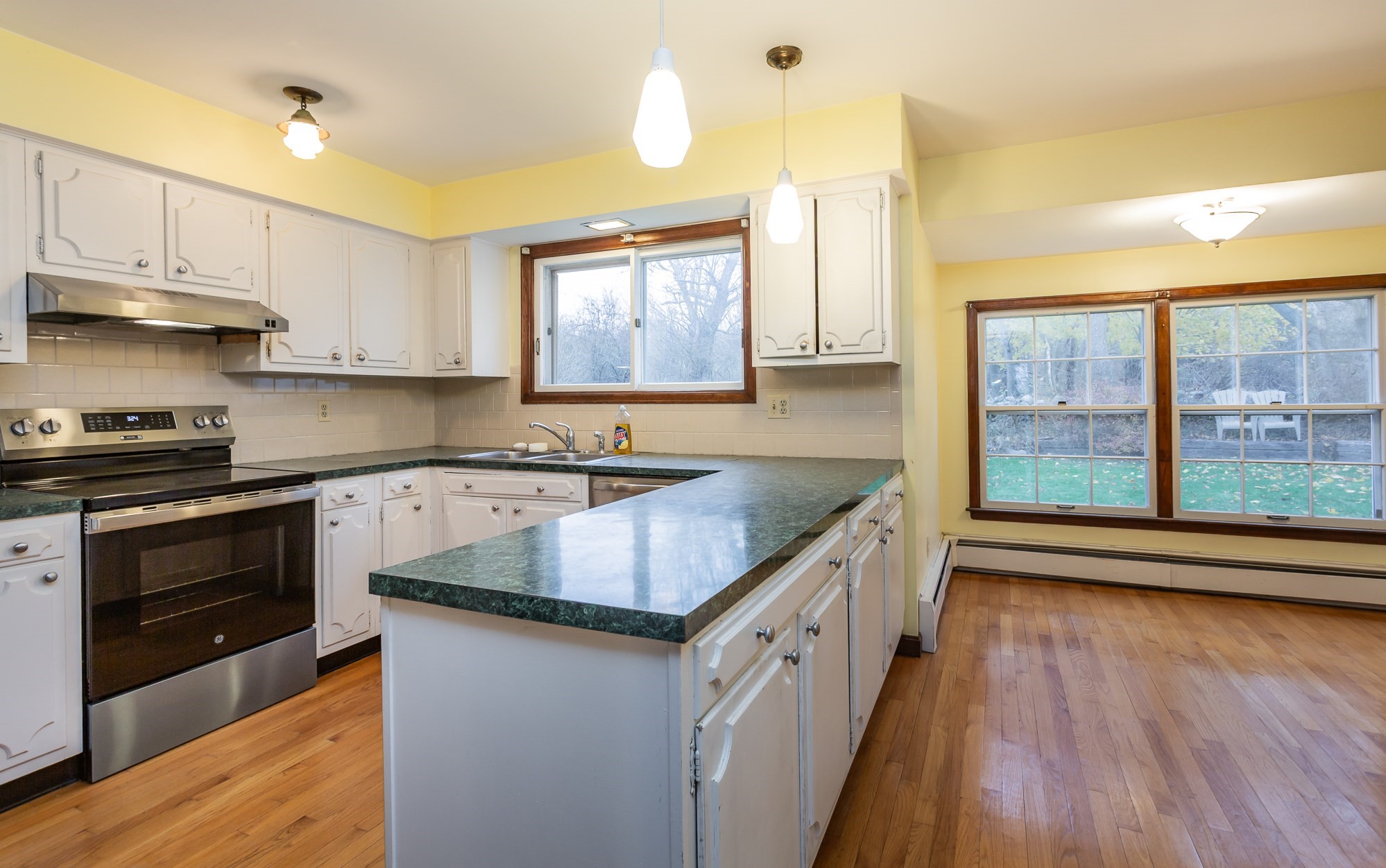 105 Cornhill Rd, Somerset, MA 02725 - Image 12