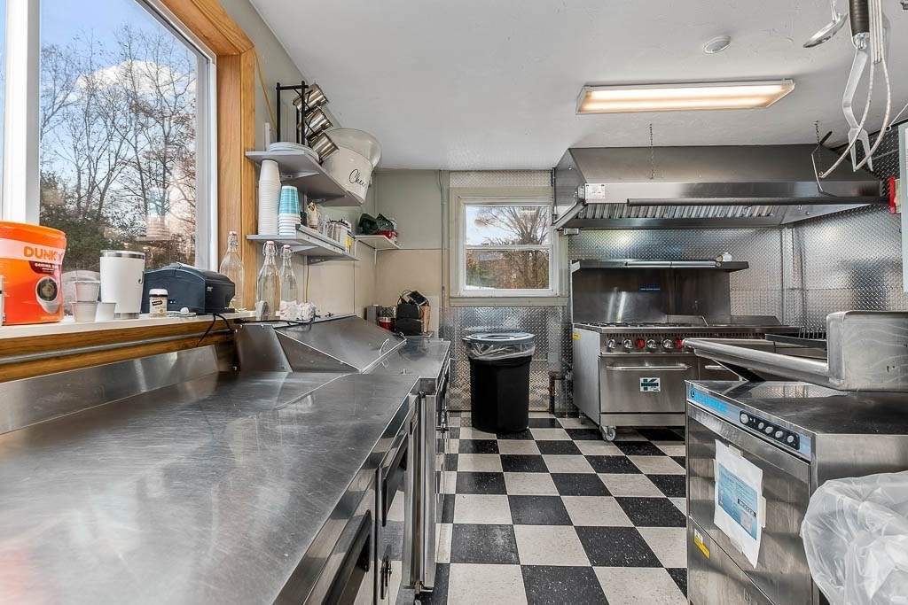 32 Dedham St, Dover, MA 02030 - Image 7