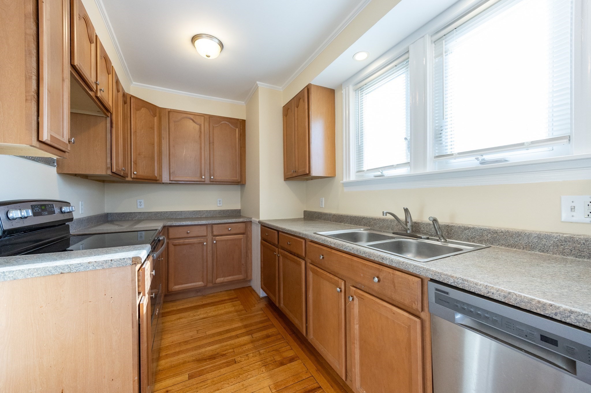 46 Oak St, Attleboro, MA 02703 - Image 14