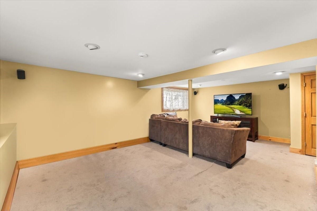 196 Donald Tennant Cir, North Attleboro, MA 02760 - Image 18