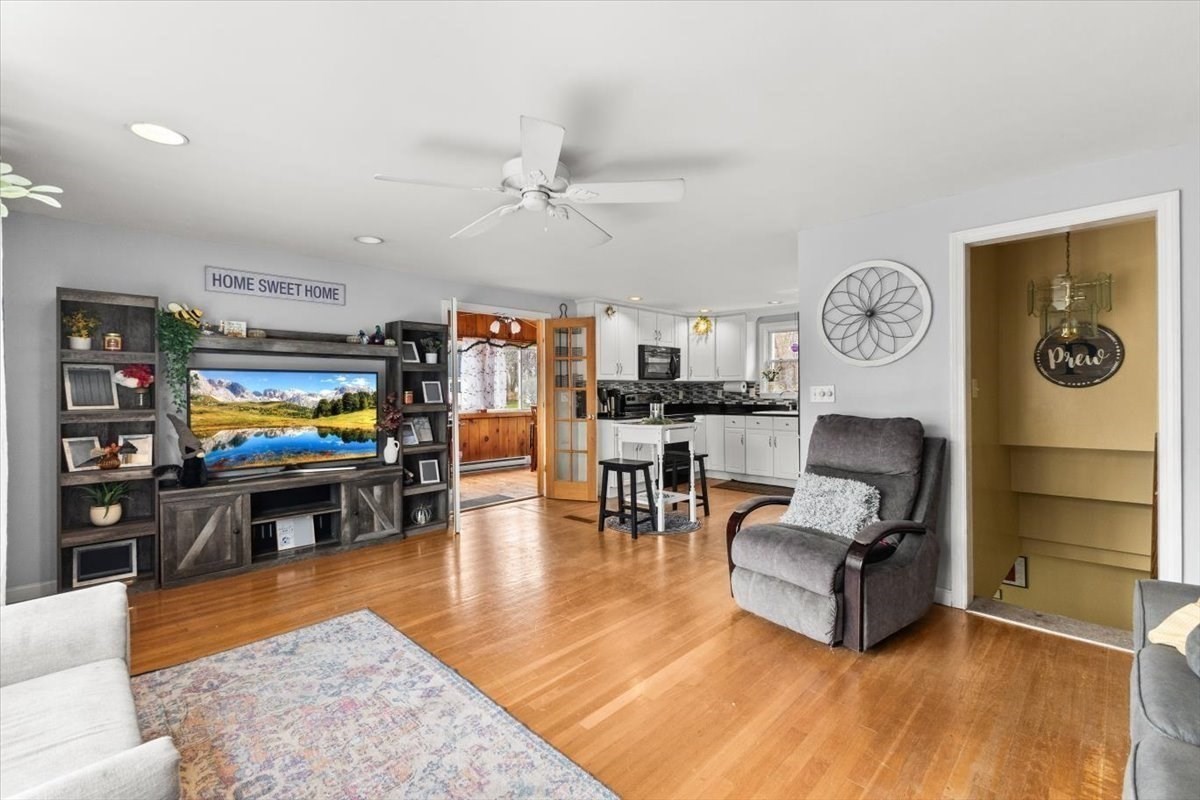 196 Donald Tennant Cir, North Attleboro, MA 02760 - Image 10