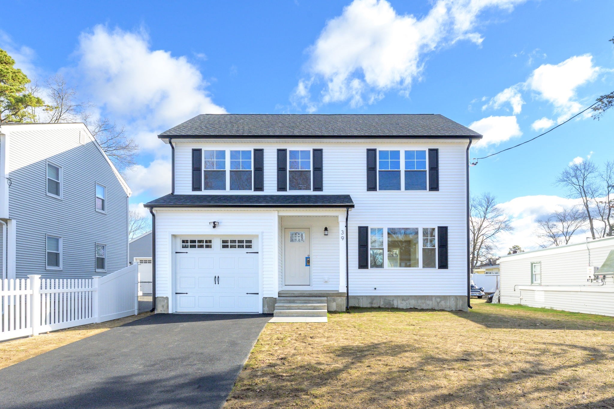 39 Wallace St, Springfield, MA 01119 - Image 2