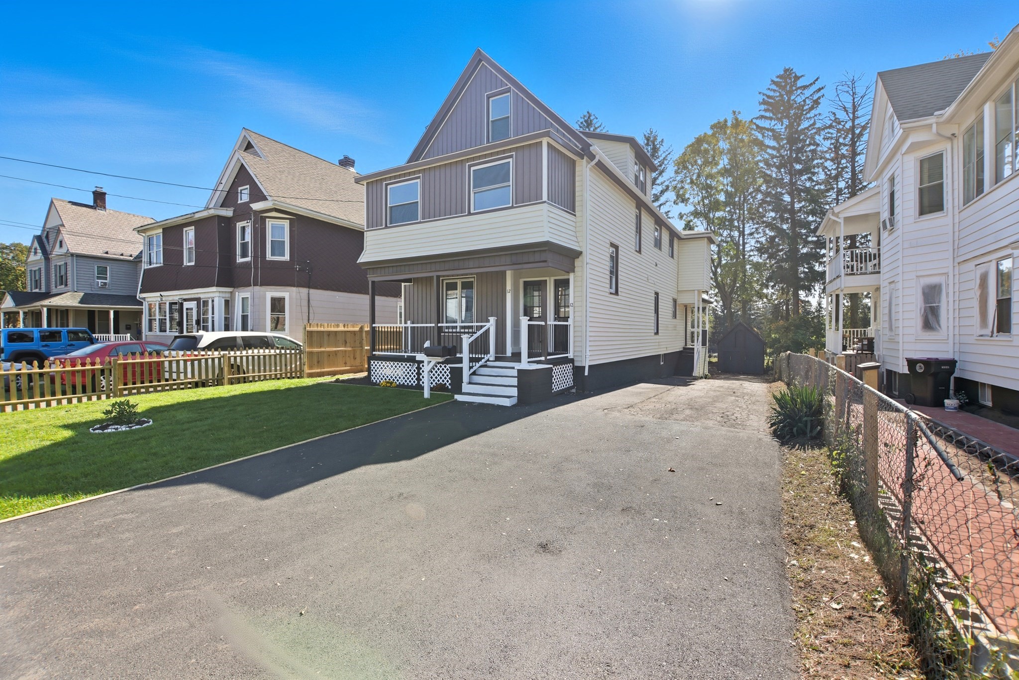 12 Saint James Ave, Holyoke, MA 01040 - Image 2