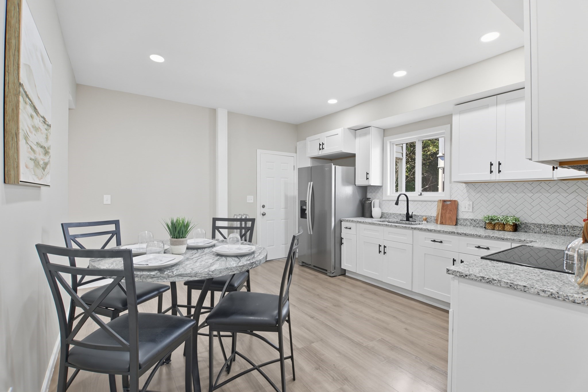 12 Saint James Ave, Holyoke, MA 01040 - Image 8