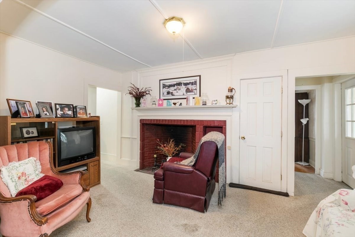 93 Friend St., Amesbury, MA 01913 - Image 11