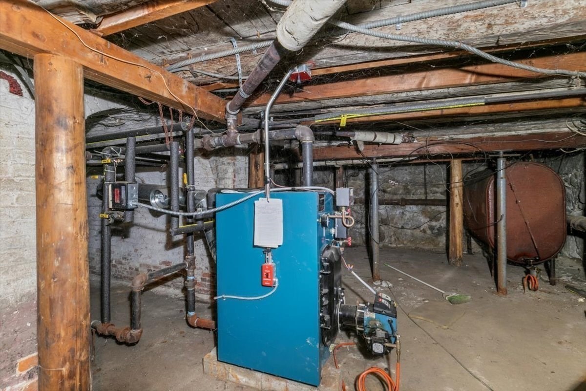 93 Friend St., Amesbury, MA 01913 - Image 28