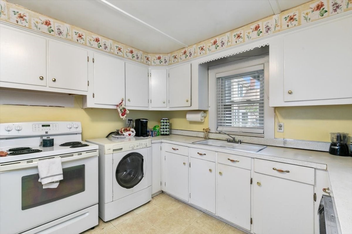 93 Friend St., Amesbury, MA 01913 - Image 6