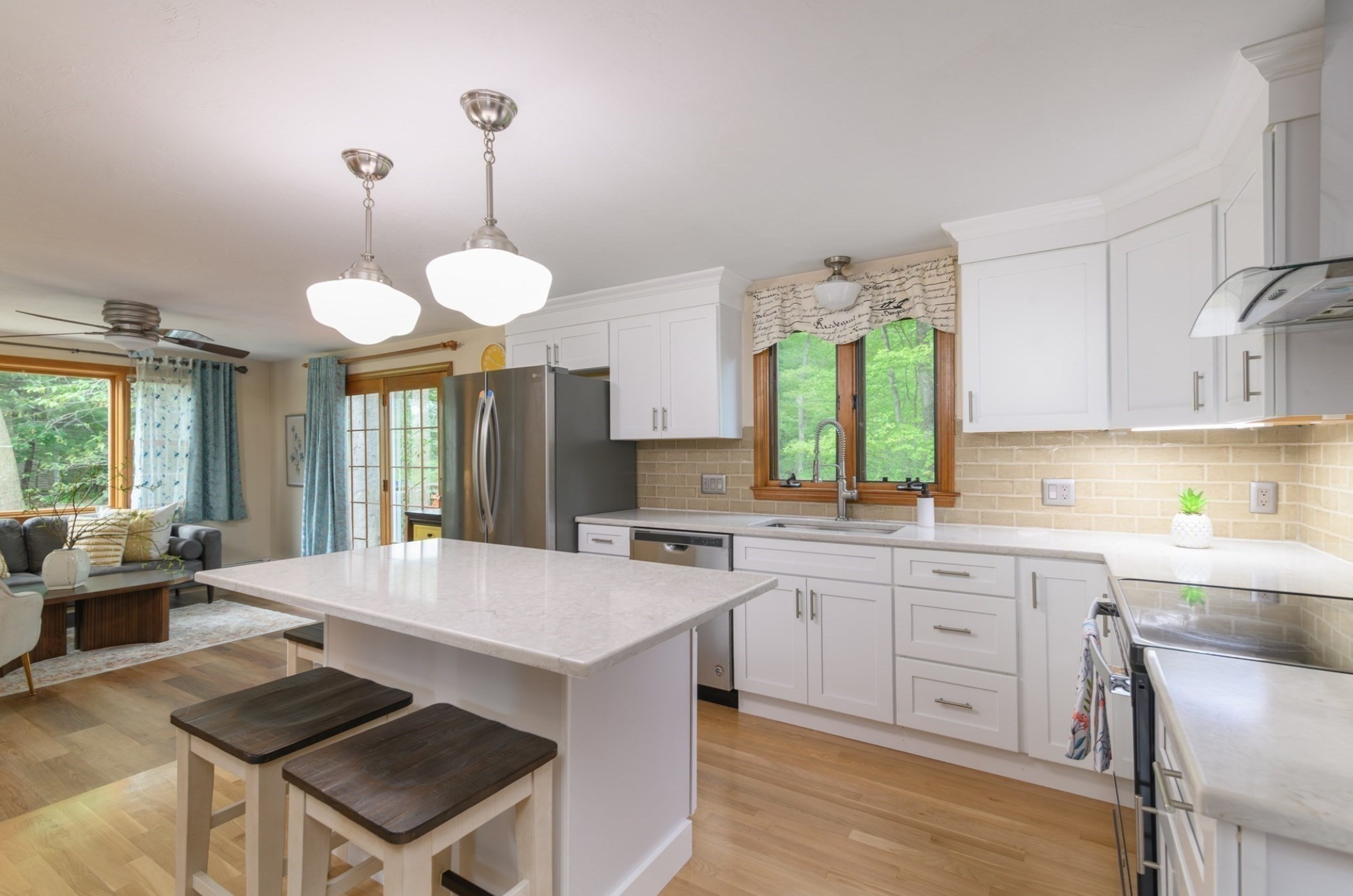 57 Sheri Ln, Weymouth, MA 02190